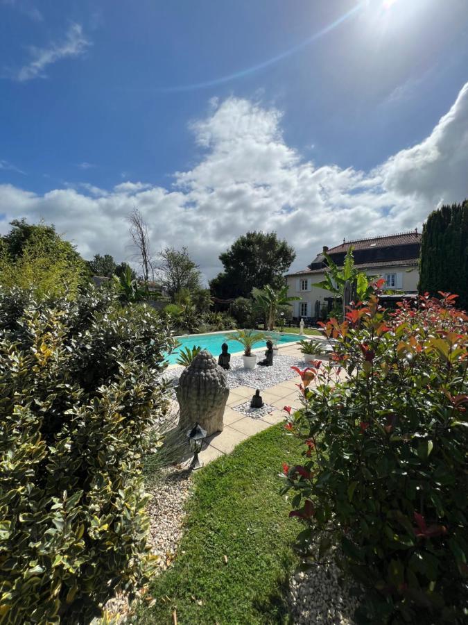 Chambres D'Hotes Dans Maison De Maitre Chaniers Buitenkant foto